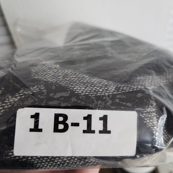 St John Sport Wool Blend Sweater Top Size Small Zebra Animal Print - Picture 11 of 11